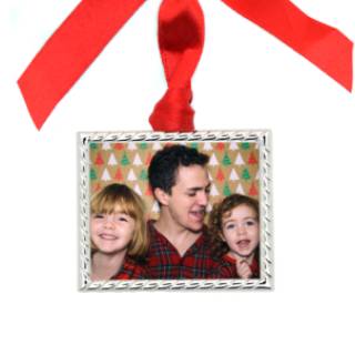 Metal Rope Ornament: A square metal ornament with rope shaped edges, featuring a photo of city scape.